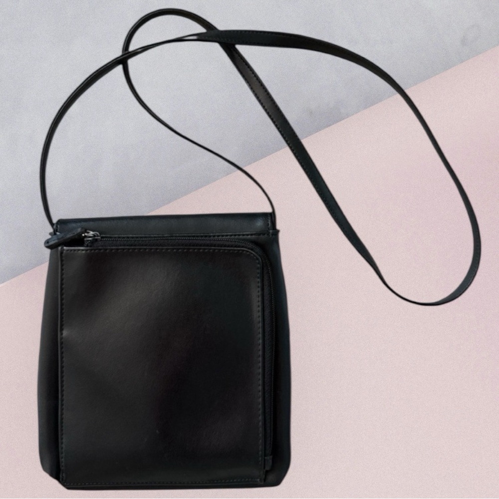 NINE WEST Black Crossbody 22” - Picture 3 of 3